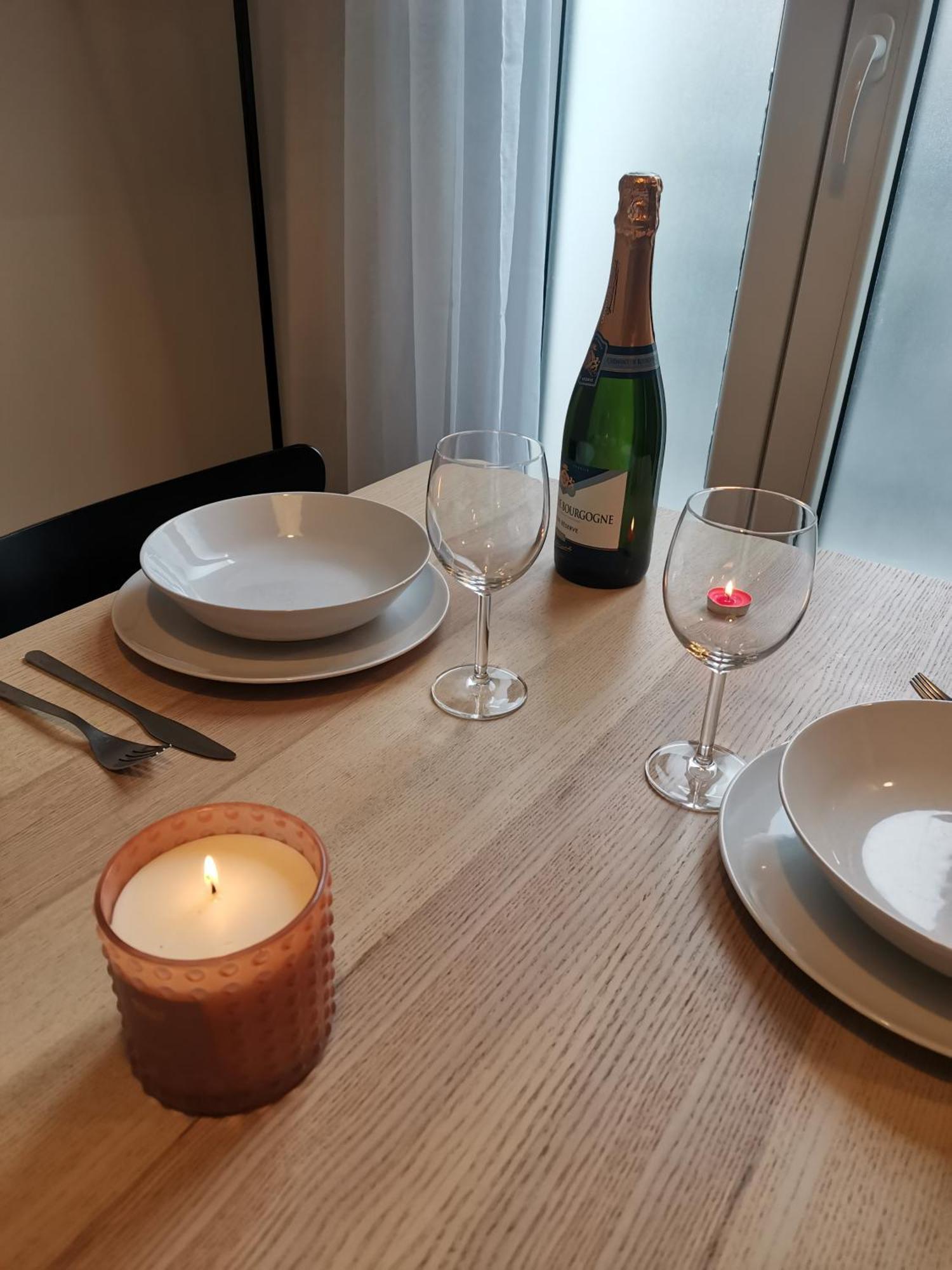 *Appartement Moderne/2 Minutes Du Metro* Saint-Ouen  Kültér fotó