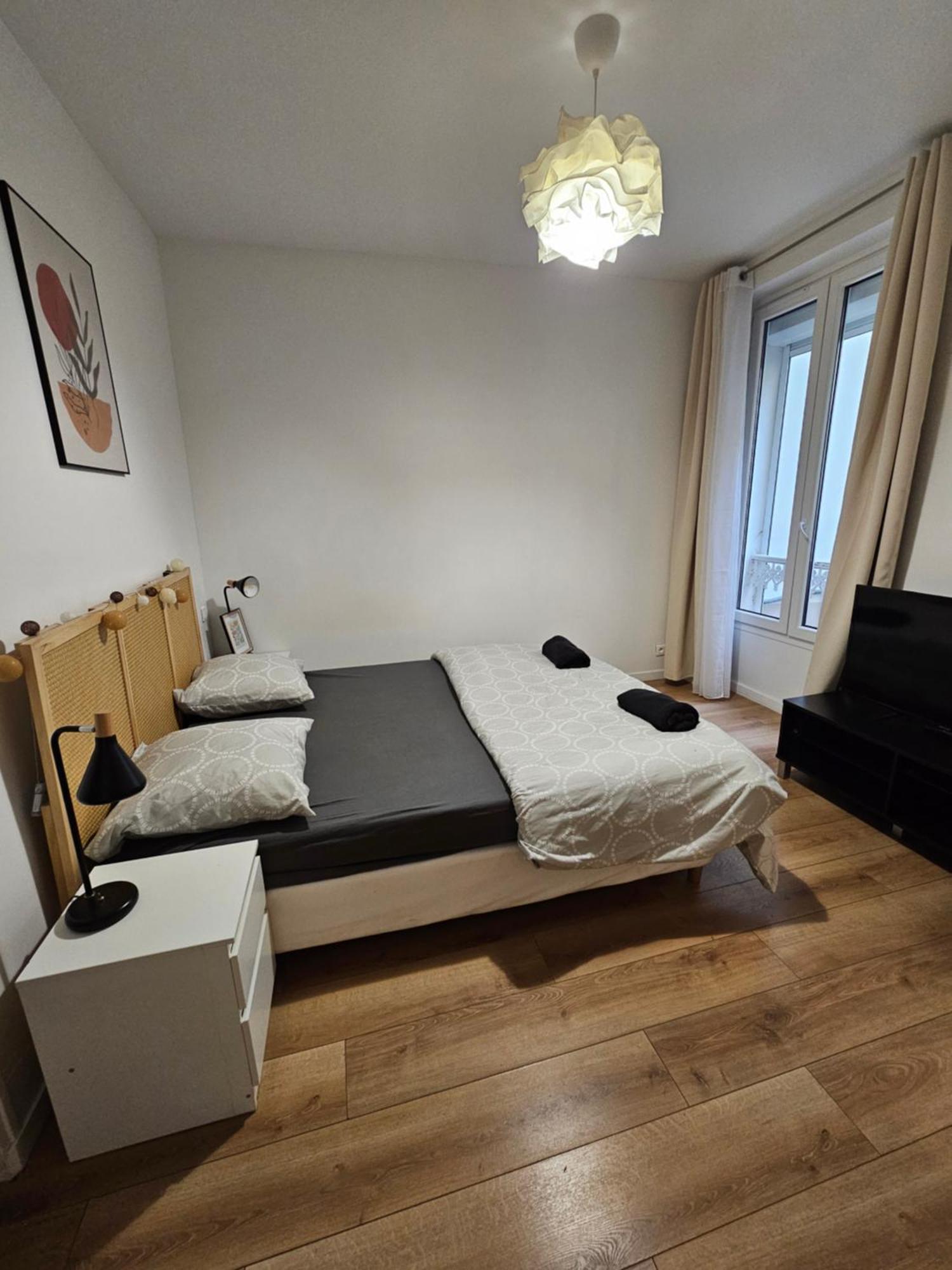 *Appartement Moderne/2 Minutes Du Metro* Saint-Ouen  Kültér fotó