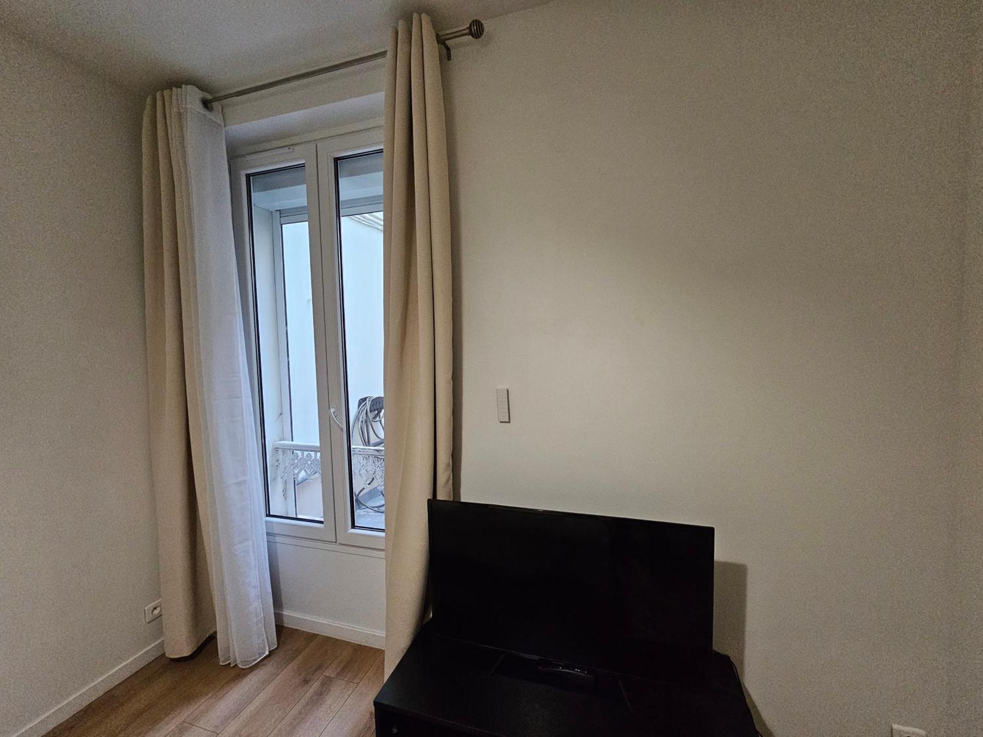 *Appartement Moderne/2 Minutes Du Metro* Saint-Ouen  Kültér fotó