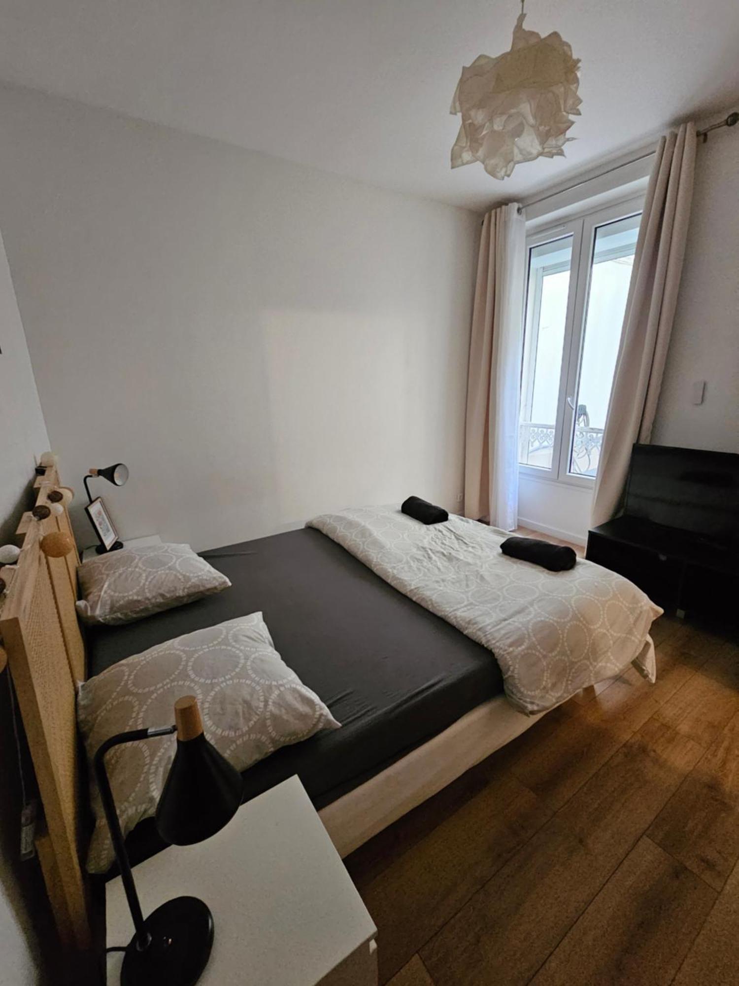 *Appartement Moderne/2 Minutes Du Metro* Saint-Ouen  Kültér fotó