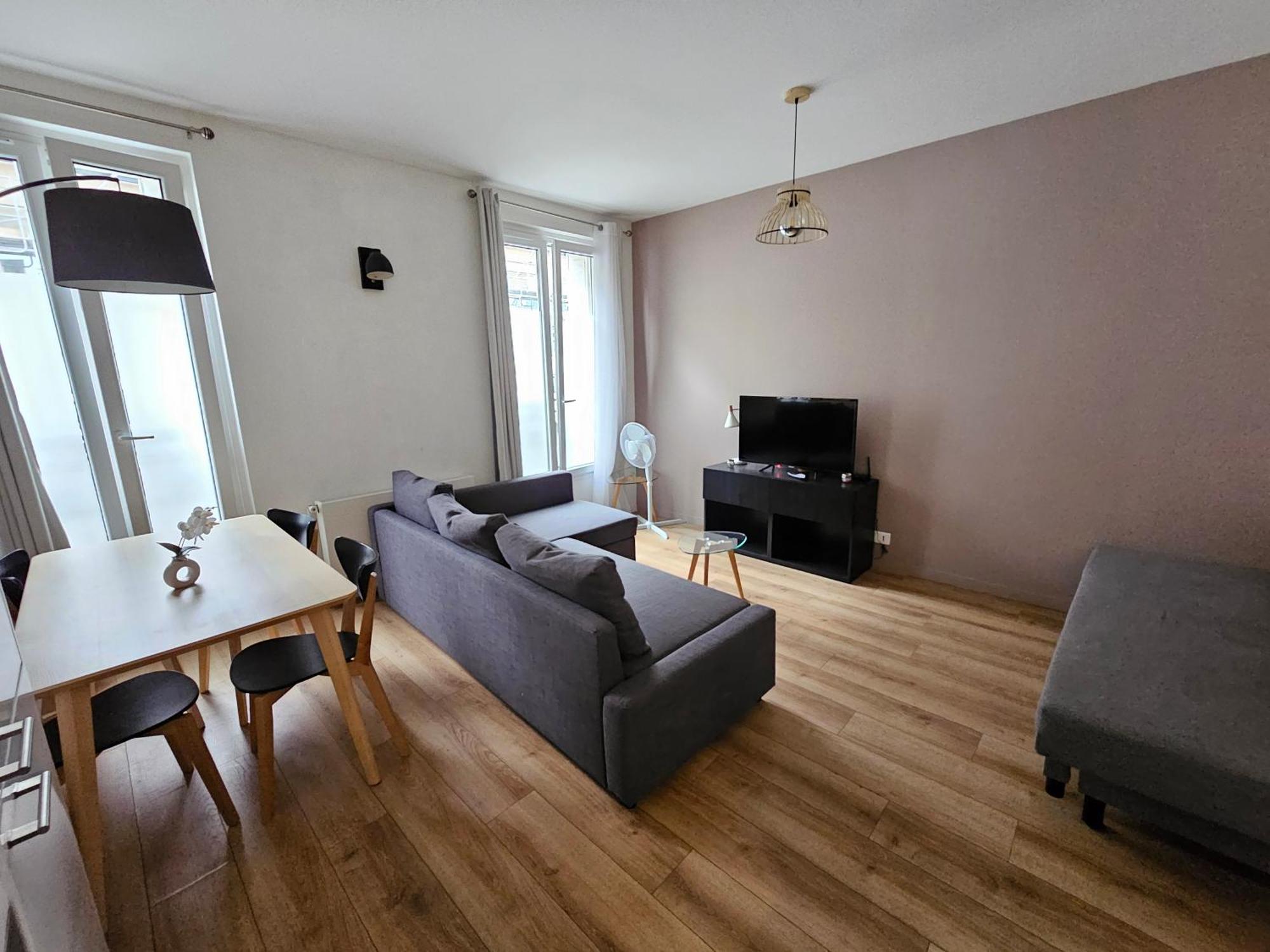 *Appartement Moderne/2 Minutes Du Metro* Saint-Ouen  Kültér fotó
